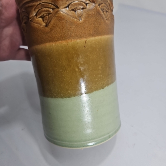 Pam Snyder Art Pottery Signed Vase - Picture 4 of 7